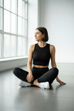 Top crop smanicato Elena - Nero Vulcano